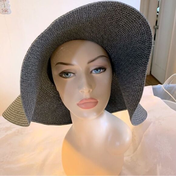 DIST RICT Wide Brim Floppy Straw Hat Black Sz M/L Gorgeous - Picture 2 of 7